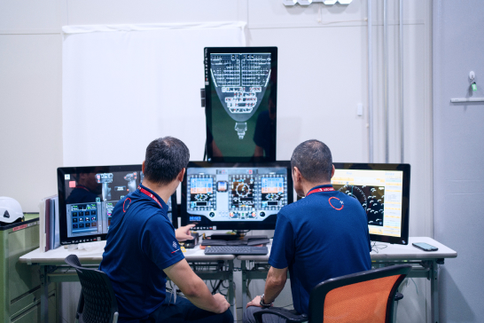 写真：ADT（Avionic Desktop Trainer)