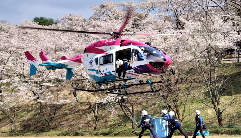 写真：ヘリコプター（訓練の様子）