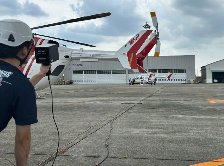 写真：TR　DAINAMIC BALANCE　調整作業の様子