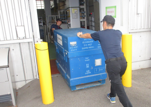 写真:資材部の様子