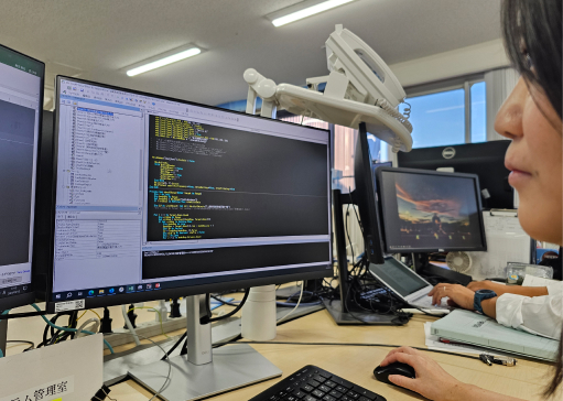 写真:システム管理室の様子